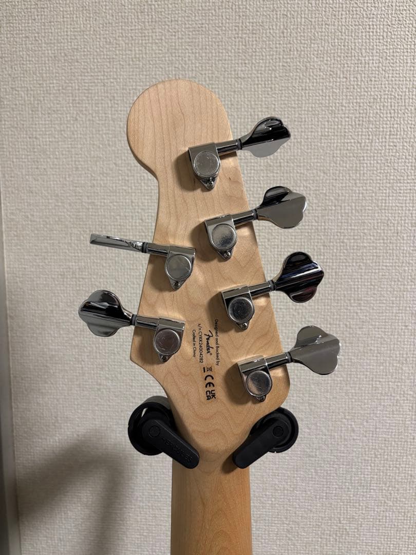 Squier Affinity Jazz Bass Ⅵ 6弦ベース