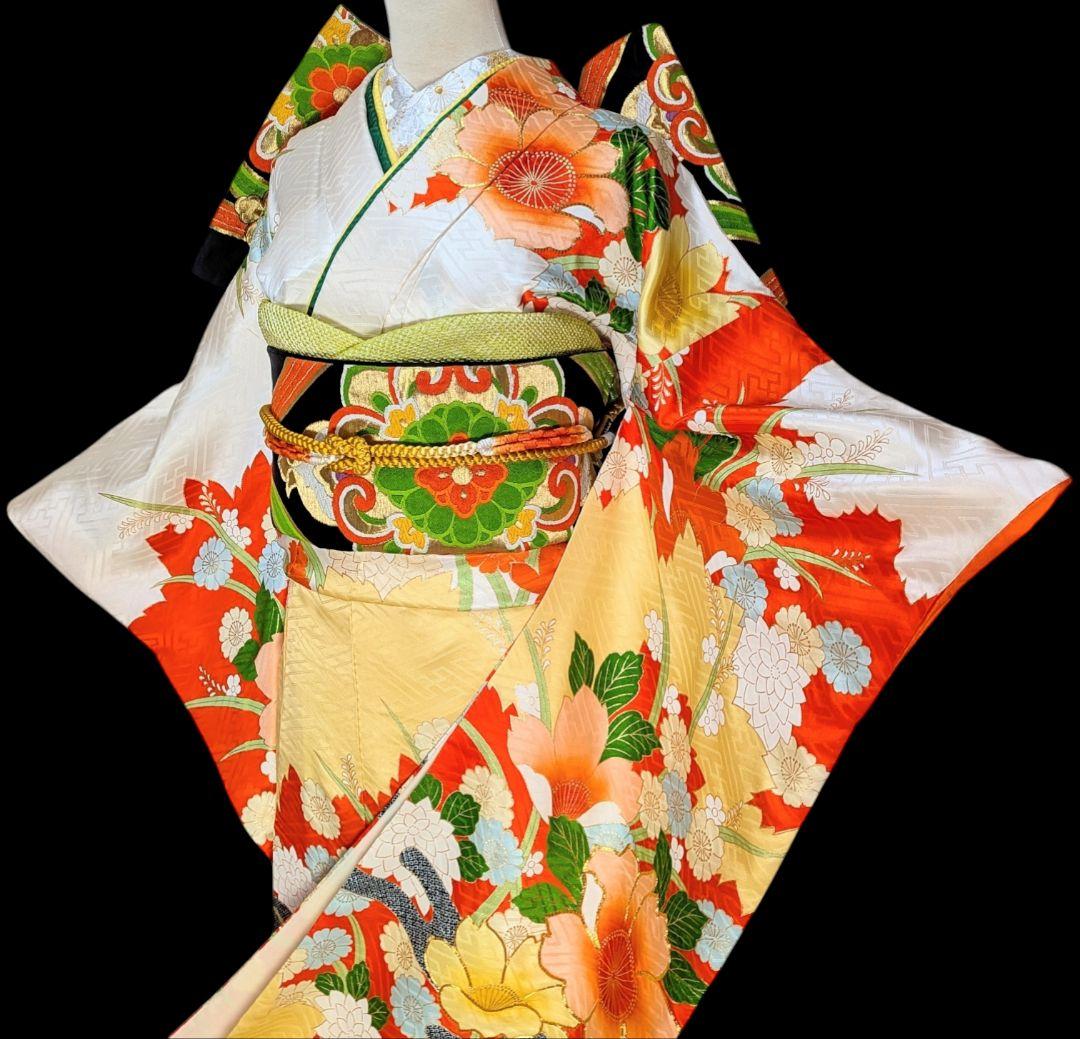 【振袖セット】花取り模様　金駒刺繍　白　オレンジ　6点セット　正絹　アンティーク