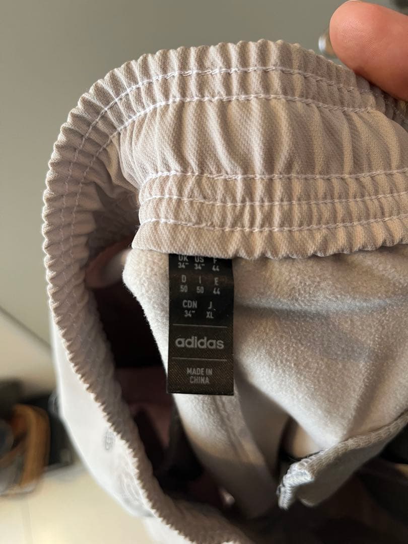 アンドワンダーand wander×adidasTerrexグレーベージュパンツ