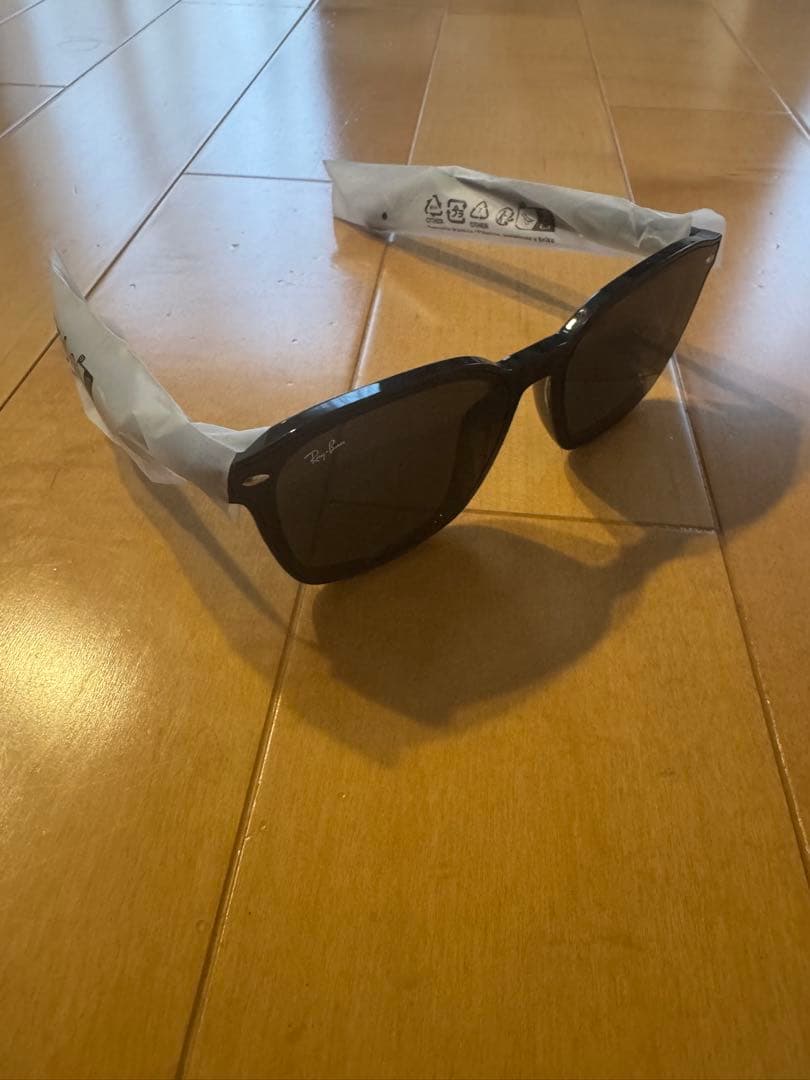 【新品】最安値　レイバン RB4392D ダークグレー RayBan サングラス