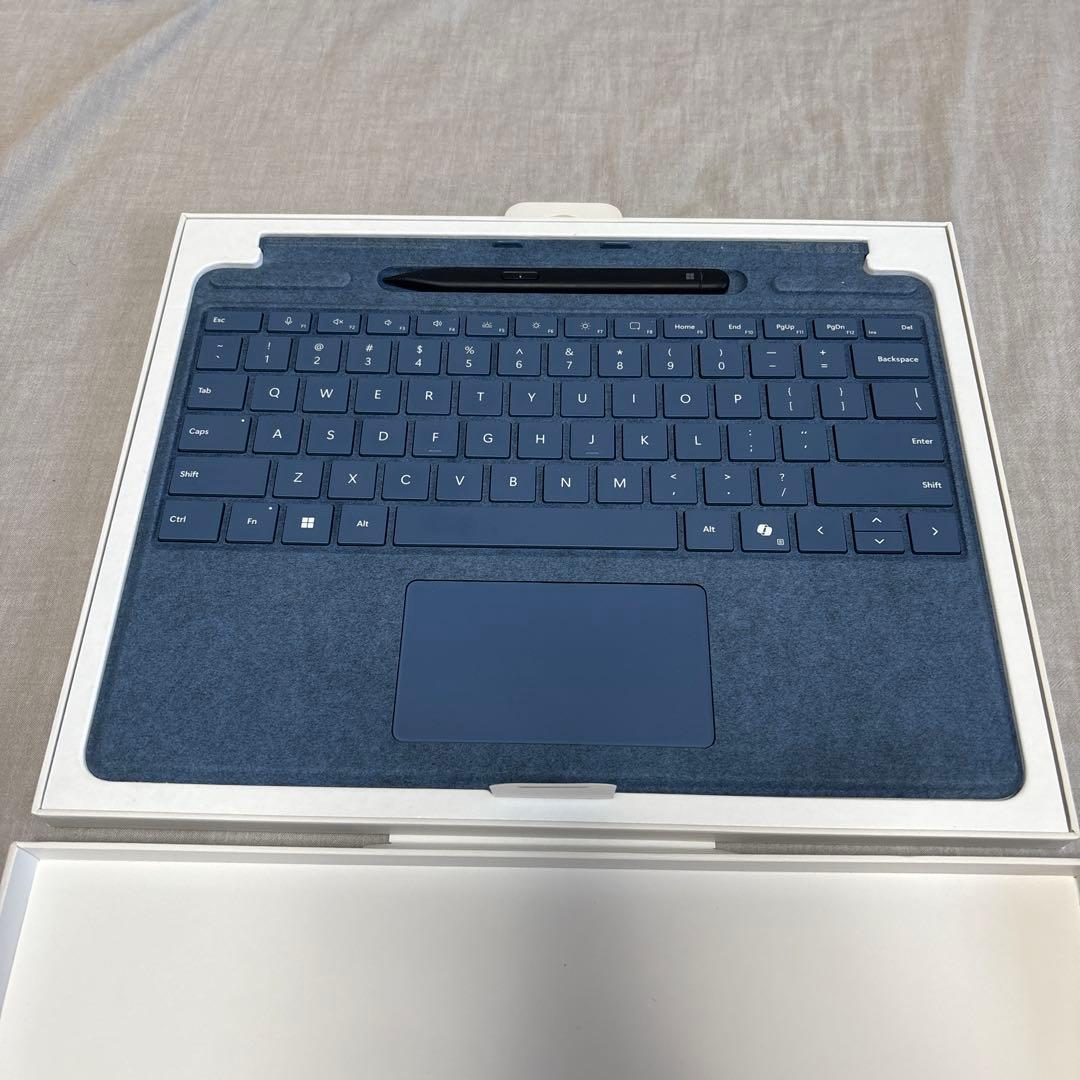 Microsoft Surface Pro Windows 11本体&キーボード
