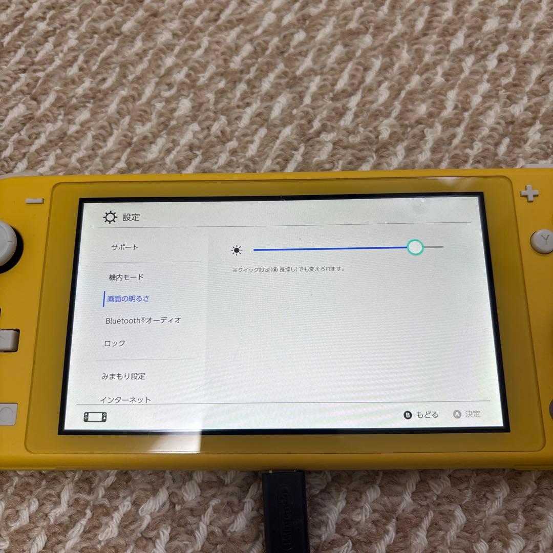 Nintendo Switch Lite イエロー 充電器付き