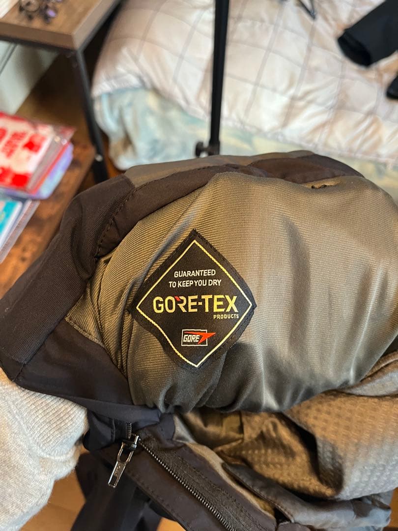 Burton スノーボードジャケット　241 パンツ