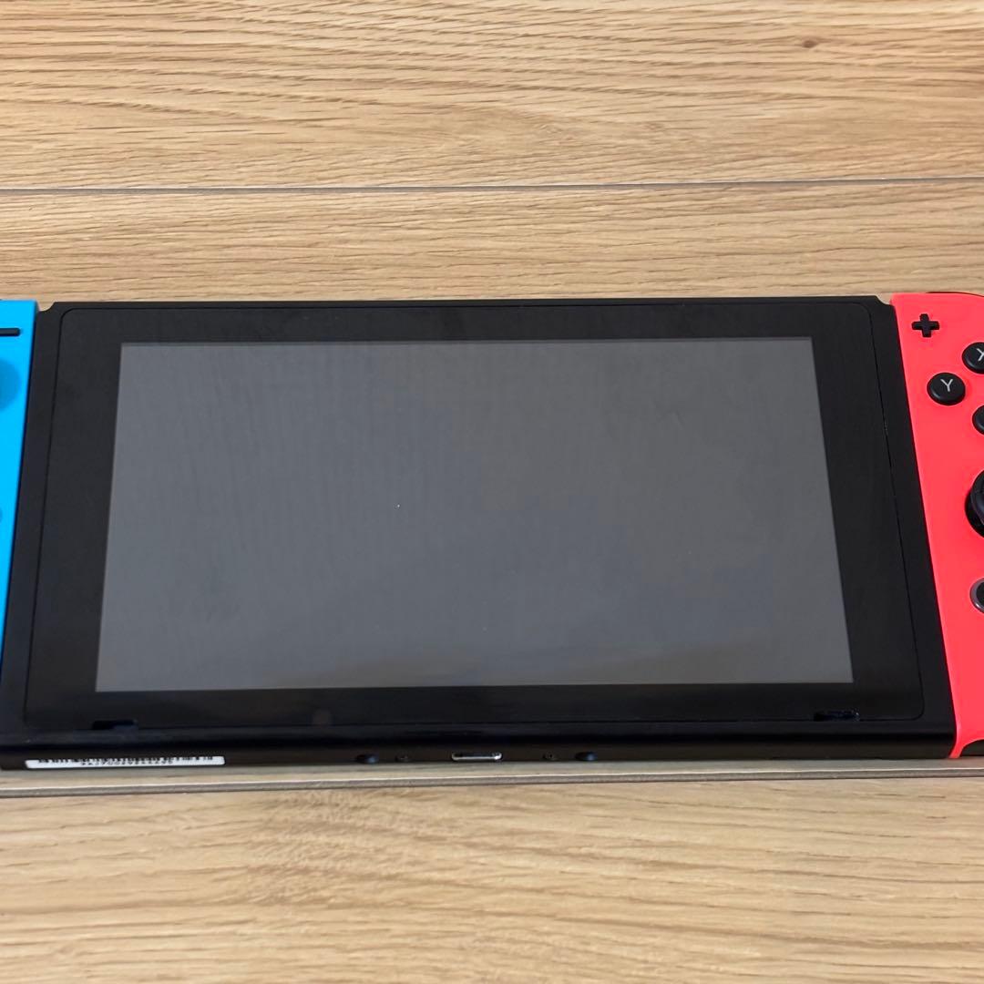 【週末値下げ】【付属品完備】Nintendo Switch 本体 ブルー/レッド