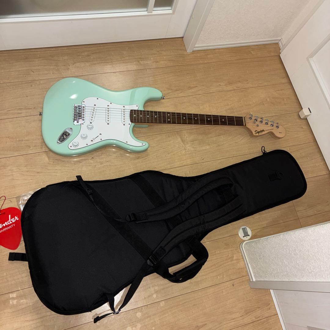 ほぼ新品Squier Affinity Stratocaster サーフグリーン