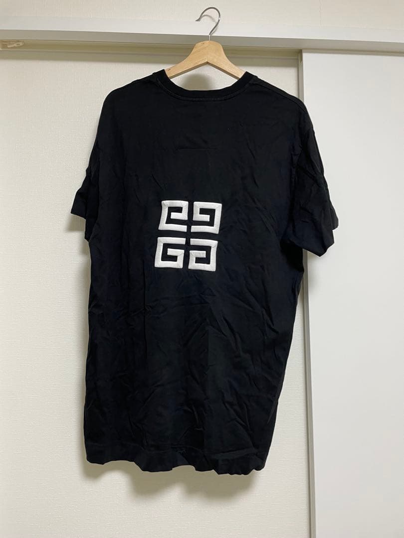 ア*ヒ様 GIVENCHY ブラック Tシャツ
