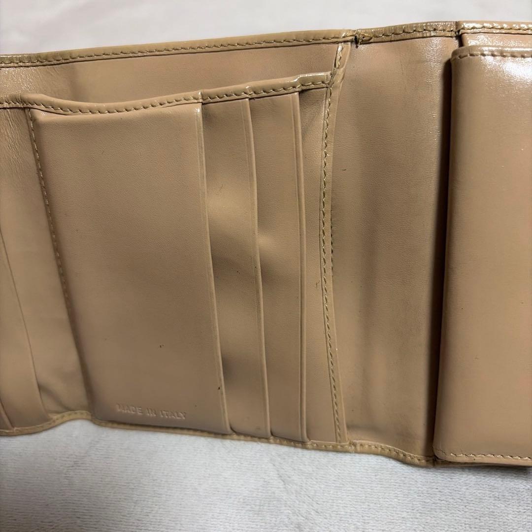 プラダ 三つ折り財布