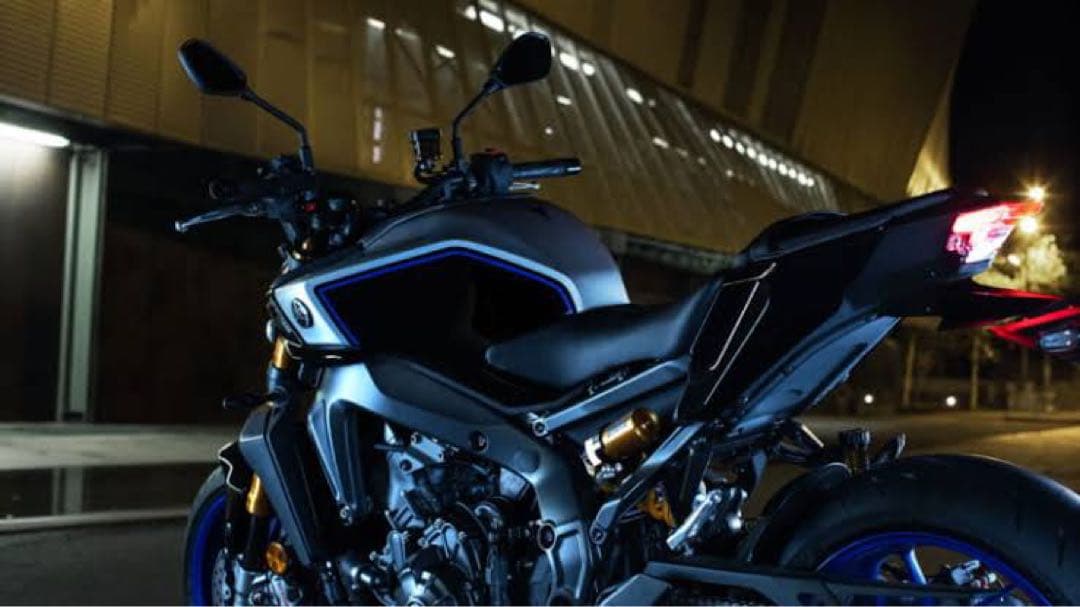 新型・現行モデル　MT-09 純正ミラー