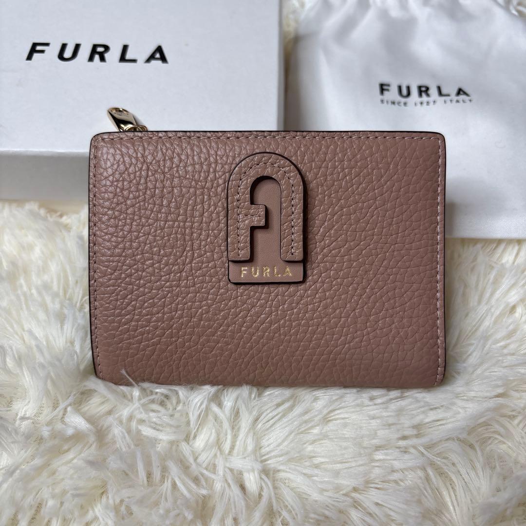 【極美品】フルラ 二つ折り財布 ベージュ ピンクベージュ　FURLA