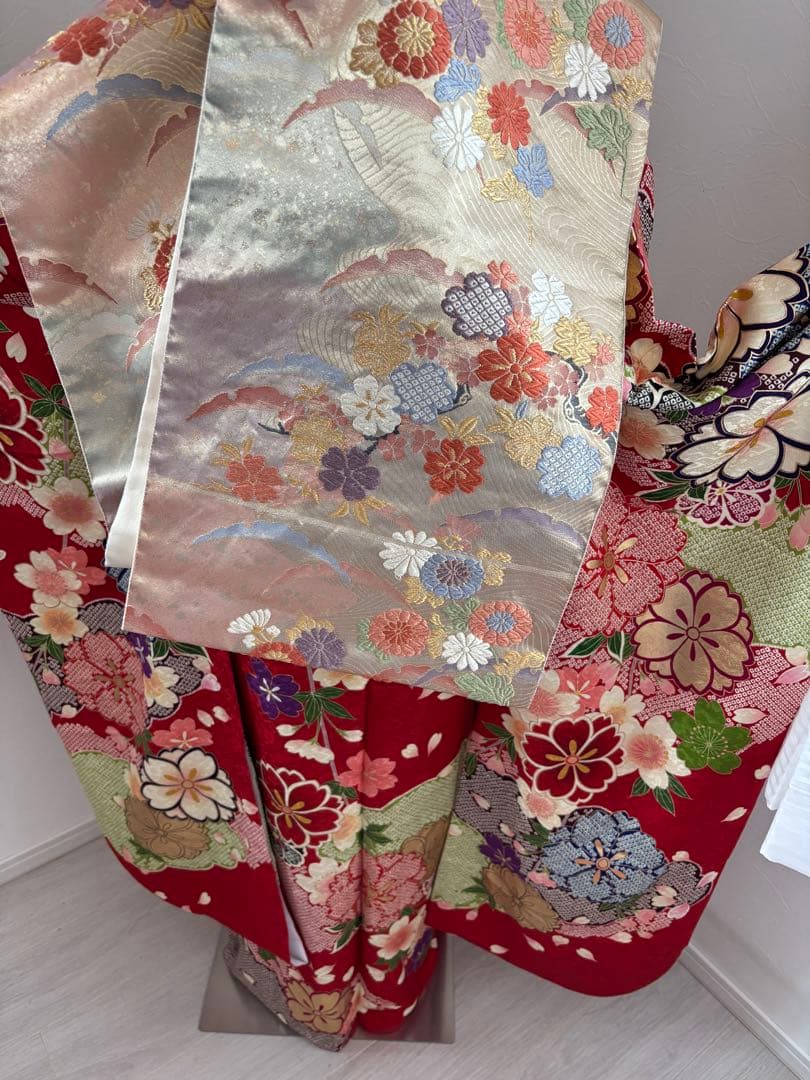 新品　正絹振袖フルセット　古典柄　成人式に！！　桜　絞り風