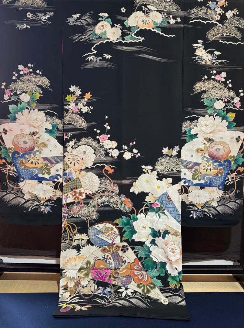 アンティーク振袖華やか貝合わせ扇面牡丹・菊　金コマ・刺繍 正絹材料