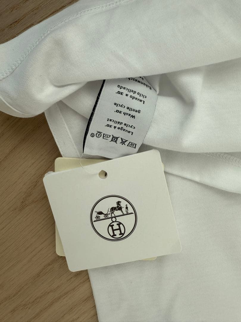 新品　未使用　タグ付き　2025SS エルメス ホワイト Tシャツ