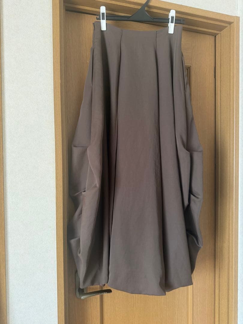 【美品】etretokyoサイドタックバルーンスカート