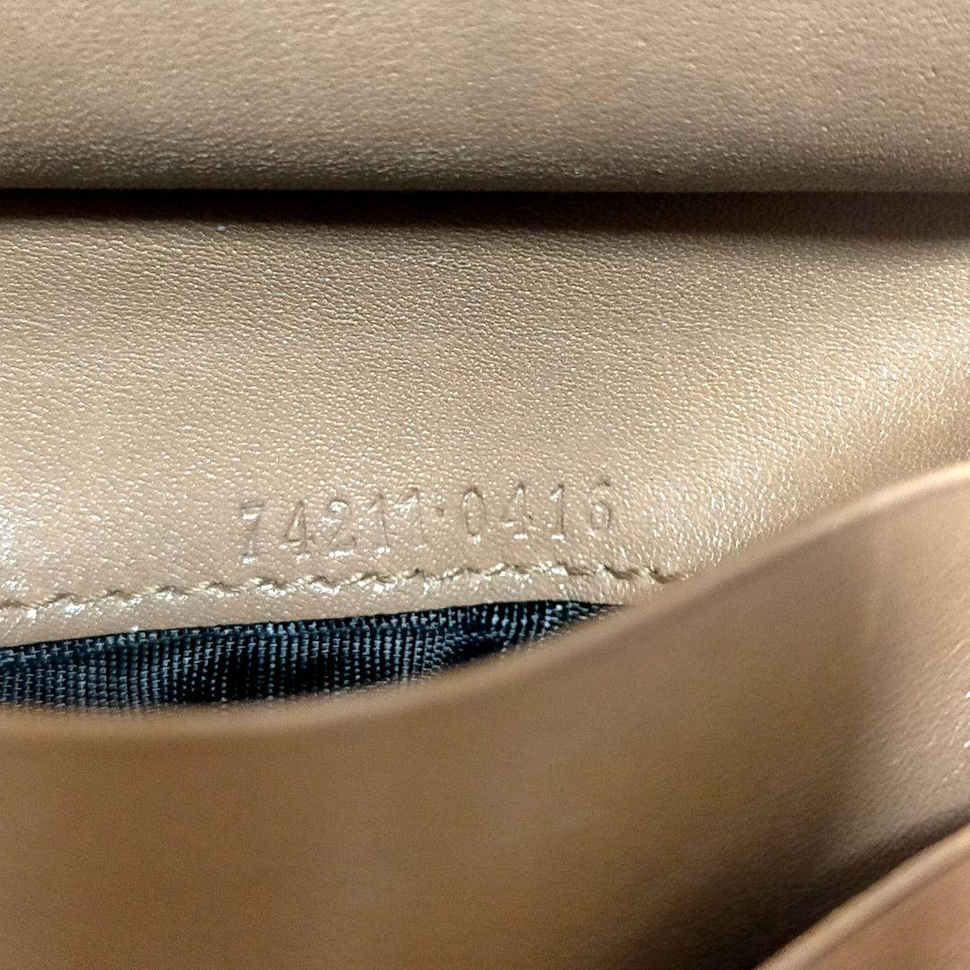 GUCCI　グッチ　財布　二つ折り　GGキャンバス