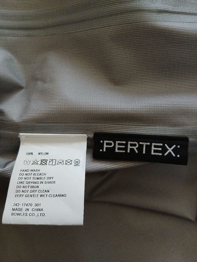 新品未使用　タグ付き　ベージュHYKE　PERTEX SHELL COAT