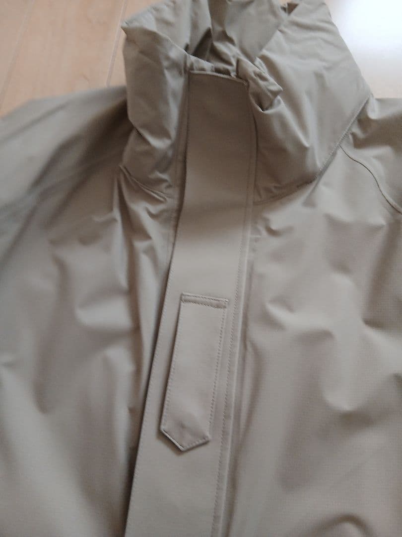新品未使用　タグ付き　ベージュHYKE　PERTEX SHELL COAT
