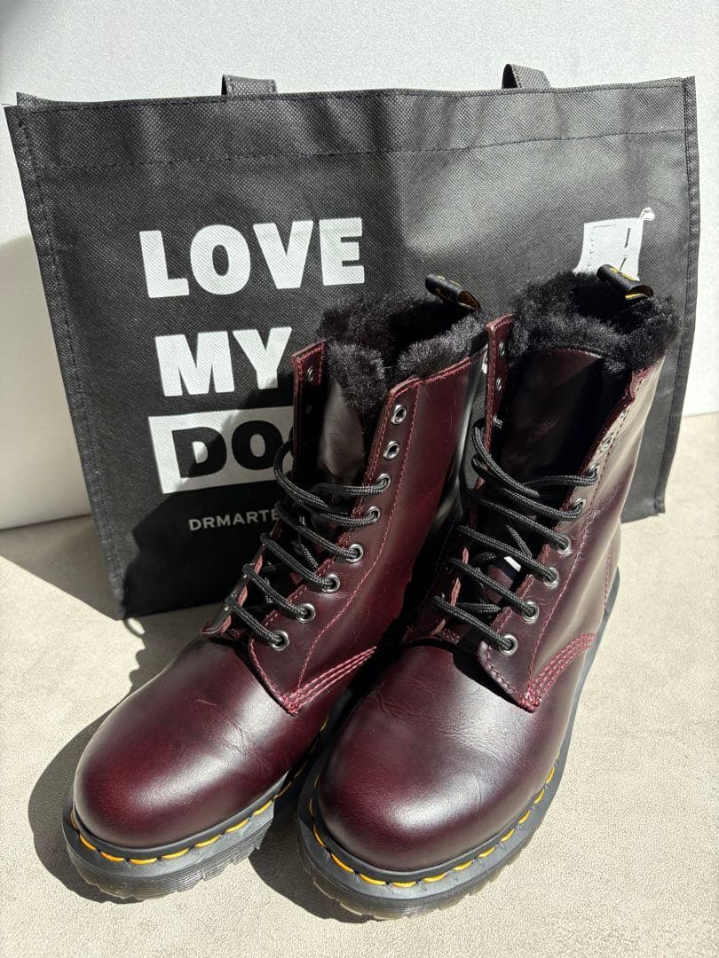 【美品】Dr. Martens バーガンディ人気カラー　ファー付きブーツ