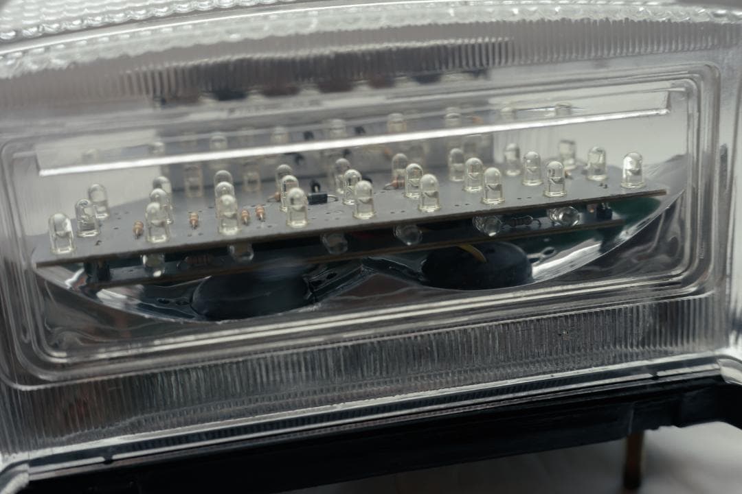 ZRX400/1100/1200 〜’08 LEDテールランプユニット