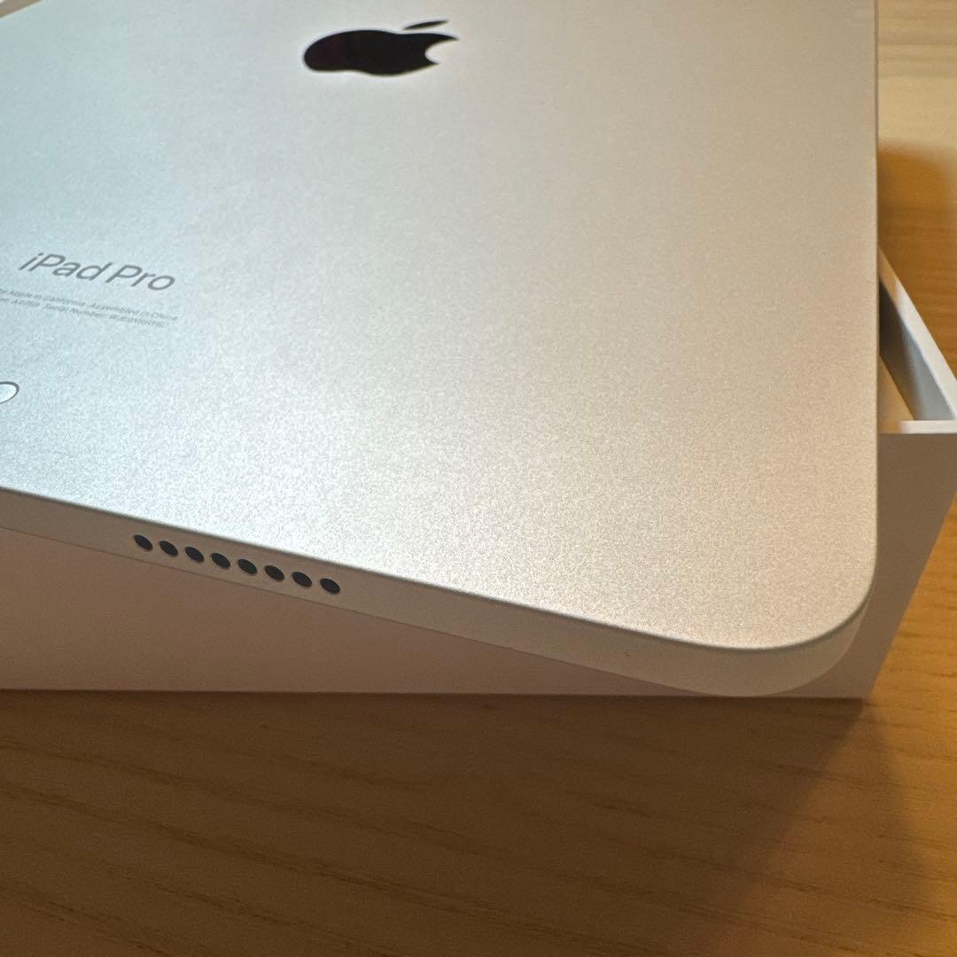 【超美品】iPad Pro(M2)11インチ シルバー 128GB・Wi-Fi
