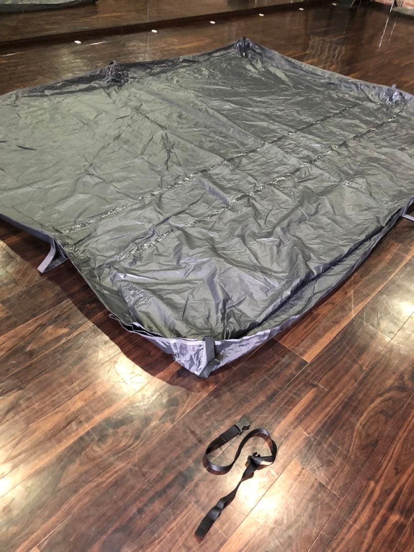 coleman リビングフロアシート　300w