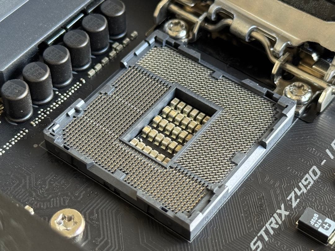 ASUS ROG STRIX Z490-I GAMING マザーボード