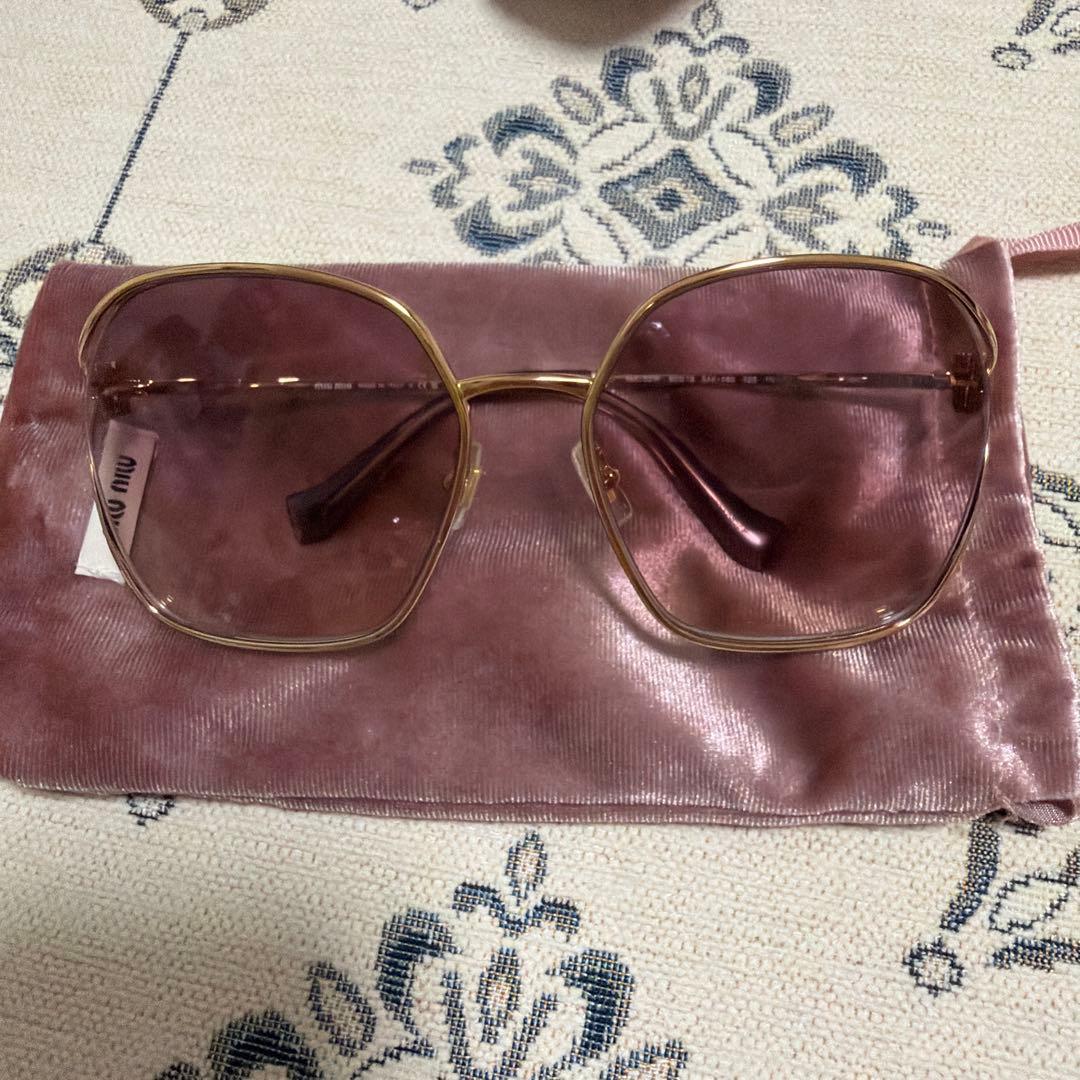 Miu Miu サングラス ピンクレンズ ゴールドフレーム