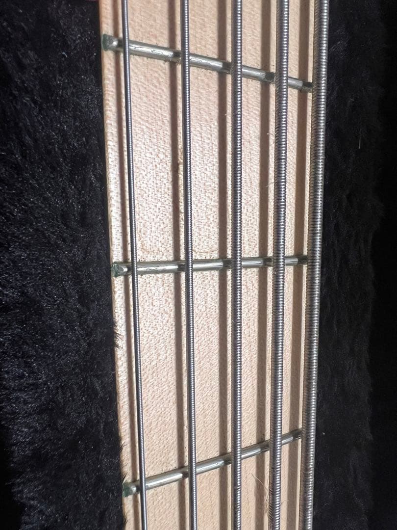 ベース Markbass RB KILIMANJARO OLD WHITE 5