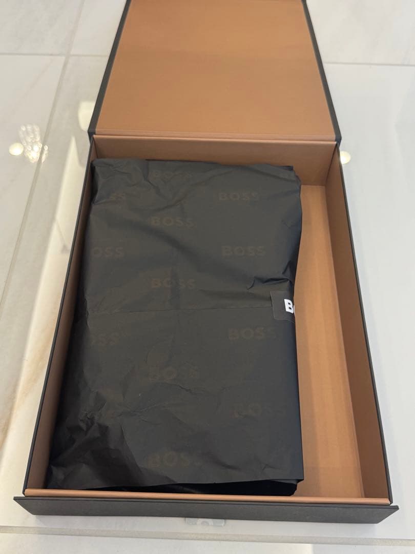 HUGO BOSS ロゴtシャツ Lサイズ 新品未使用