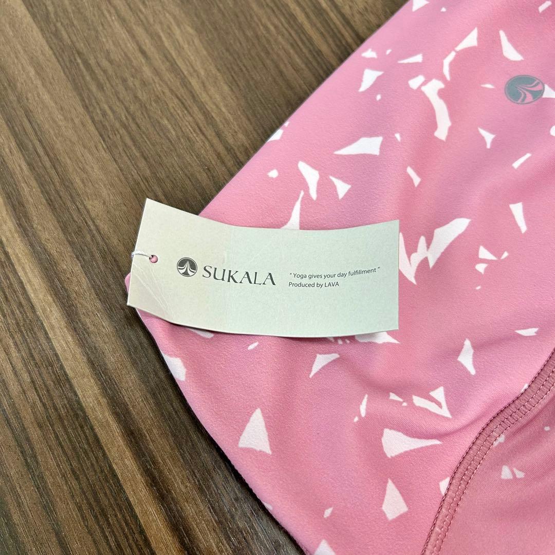 新品未使用タグ付き！SUKALA リーフパネルレギンス　L スモークピンク