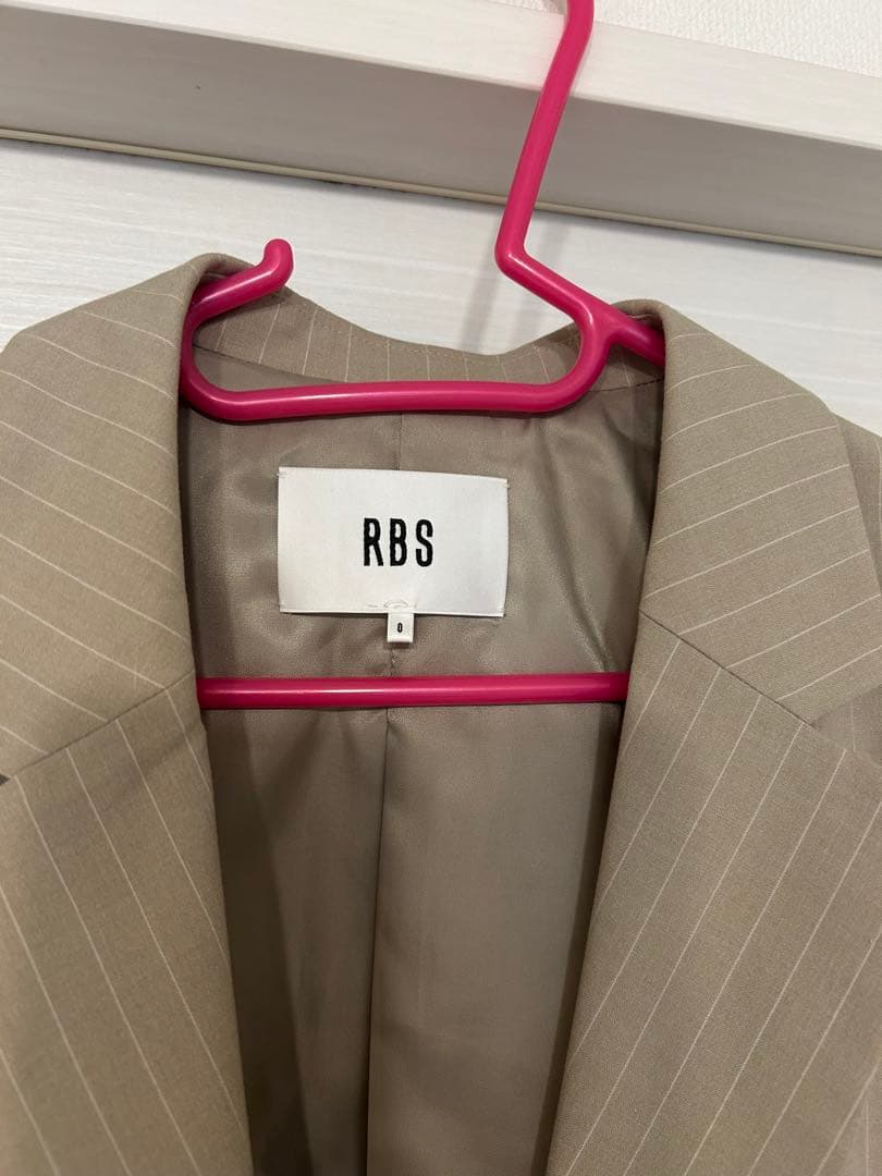 a*読様 RBS / ストライプ カットアウト ダブルボタン ジャケット ¥24