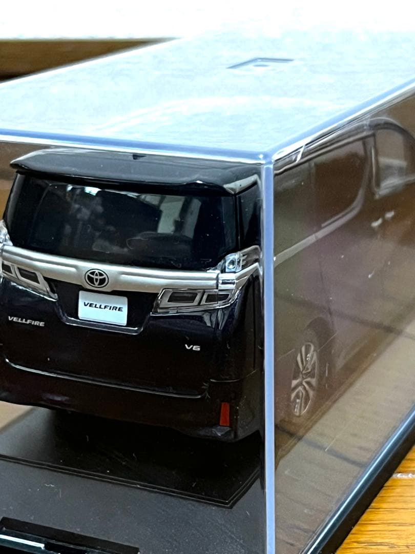 VELLFIRE ミニカー 1/43 黒色