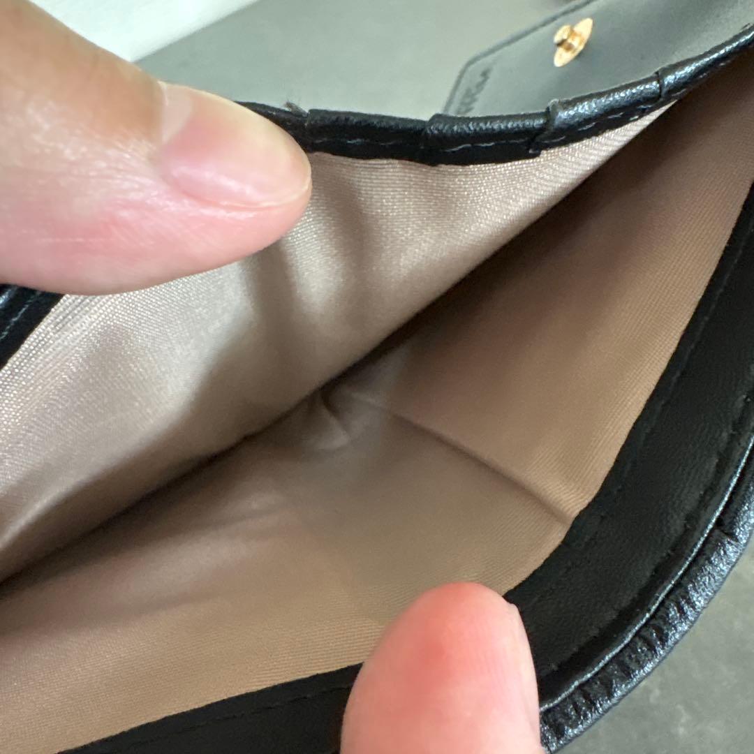 MIU MIU/二つ折り財布/ブラック/美品/格安/最終値下げ