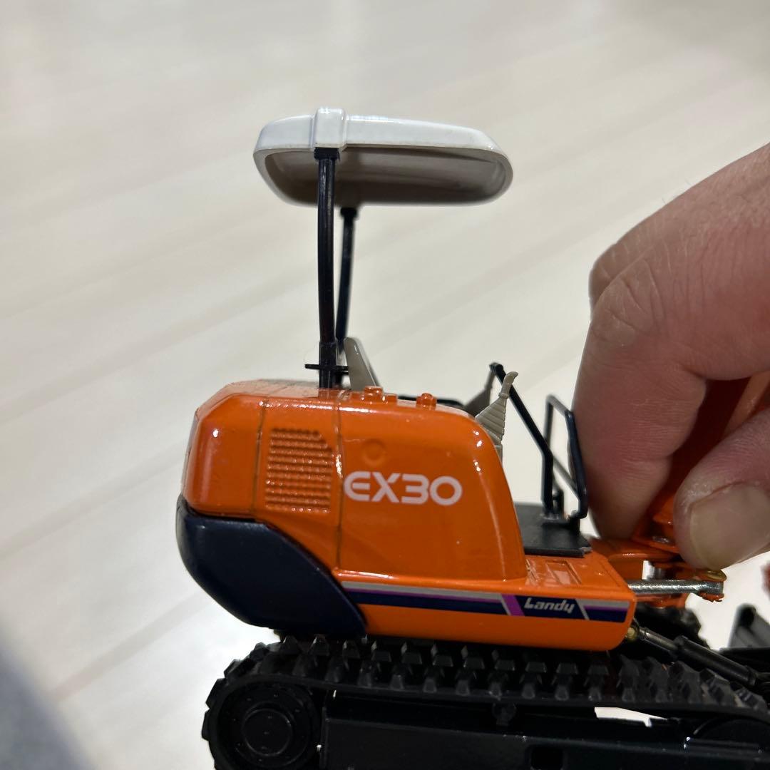 HITACHI EX30 ミニチュア建設機械