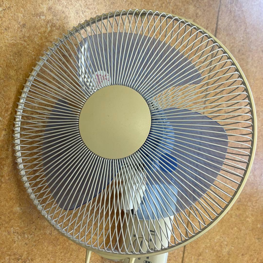 壁掛け扇風機　F-G301R 稼動品　生活家電　空調　住まい