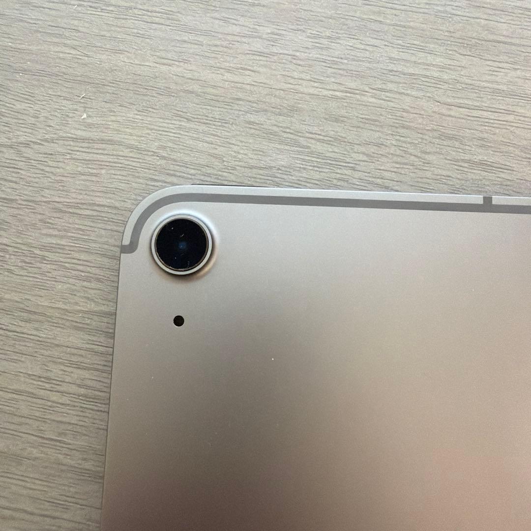 u*d様 Apple iPad Air シルバー 本体