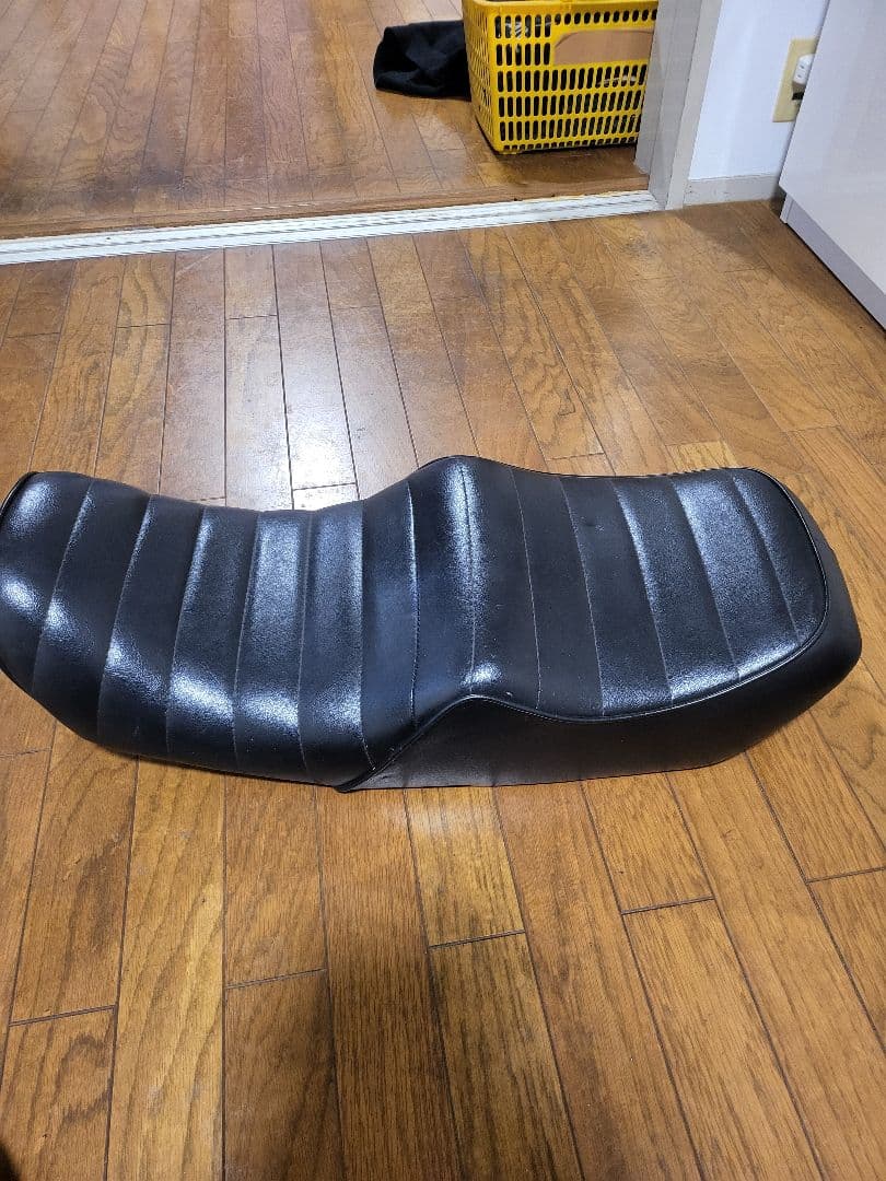 cbx400F用　タックロール