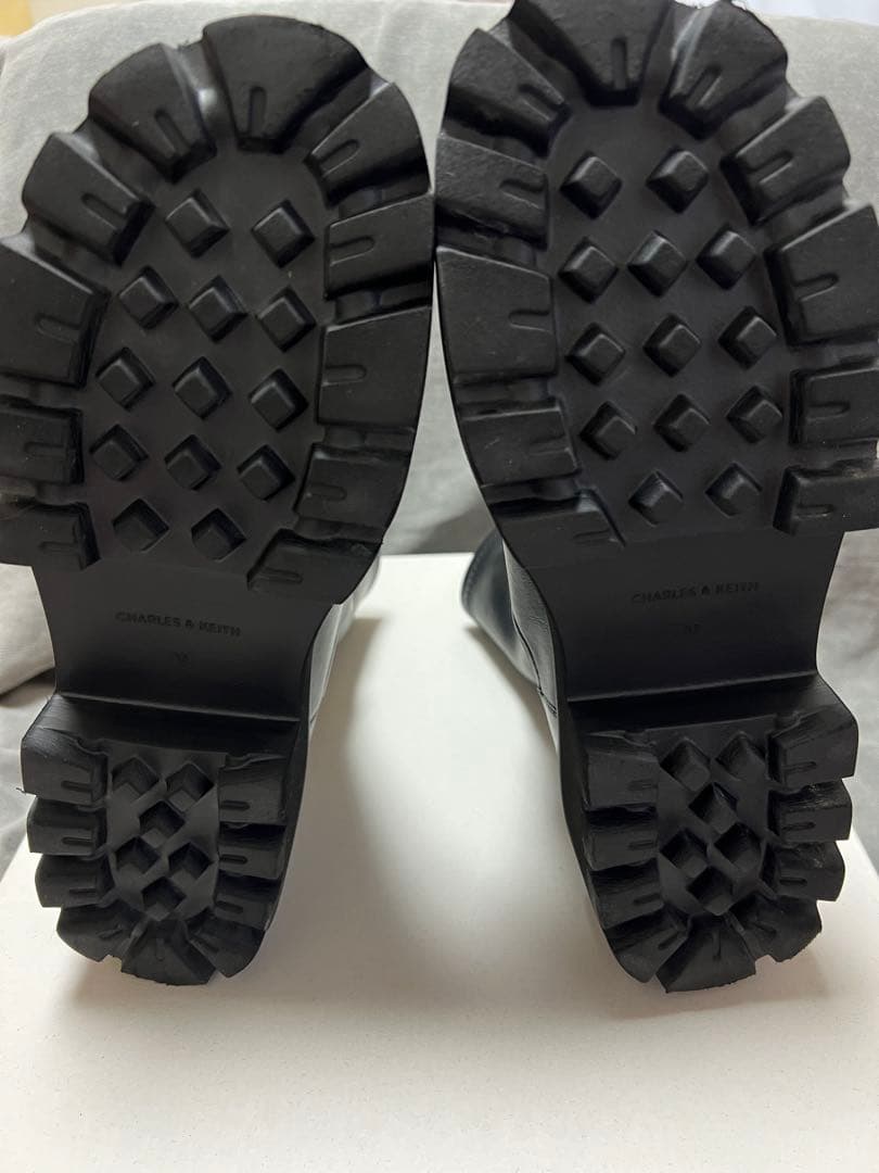 CHARLES & KEITH サイドジップ アンクルブーツ　37 23.5cm