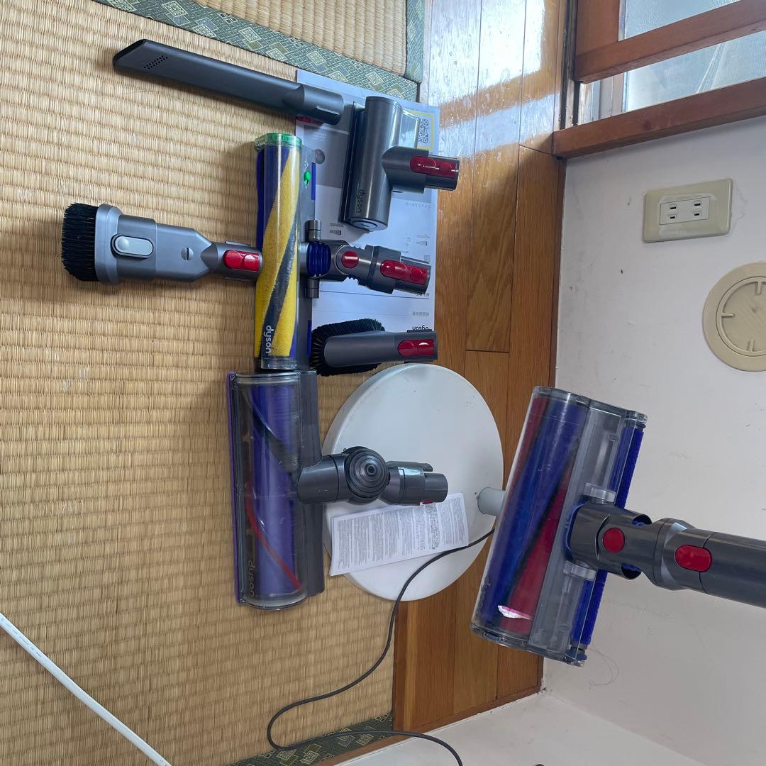 Dyson SV22 V15 Detect の出品です。