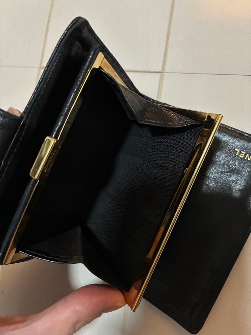 B*-様 CHANEL シャネル　【良品】 ブラックレザー 二つ折り財布