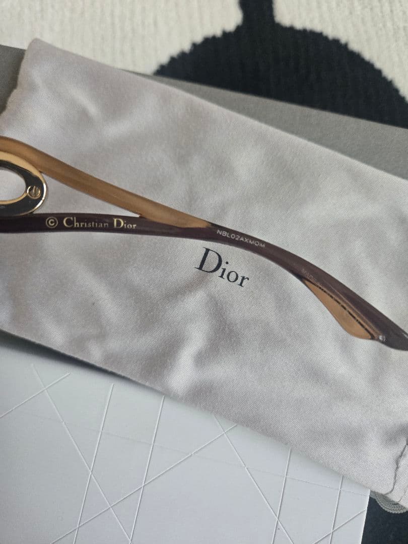 Dior ラウンド型サングラス ブラウンレンズ