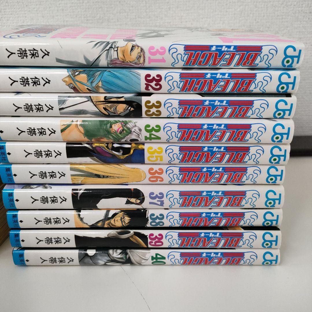 [送料無料] BLEACH 漫画全巻(1~74)+関連本1巻