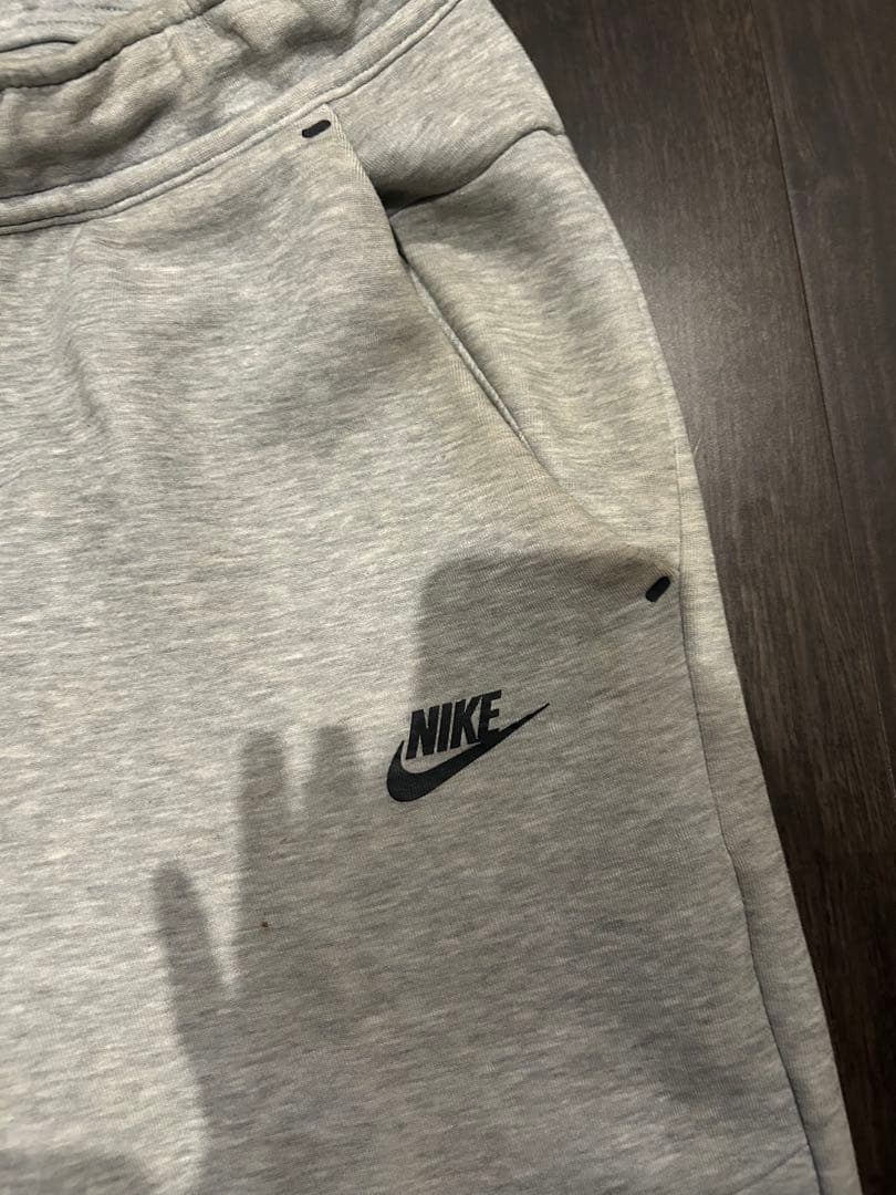 NIKEテックフリースぐれー ほか2点まとめ売り