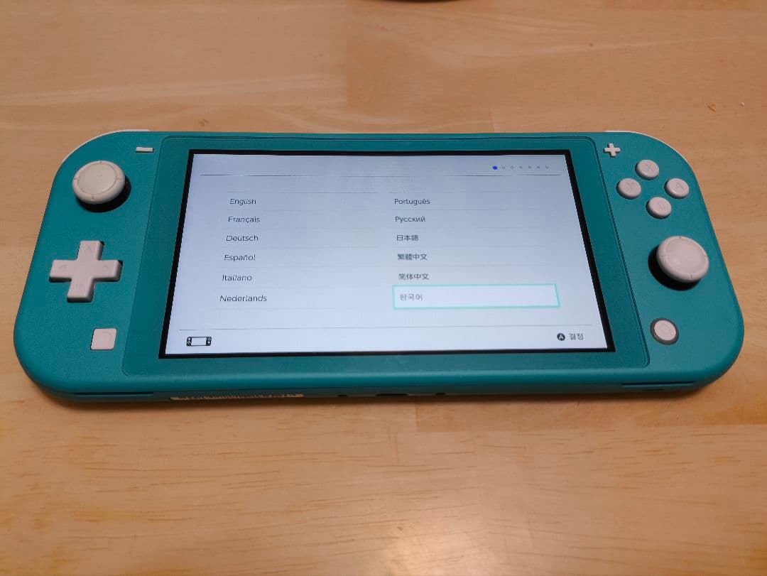 Nintendo Switch Lite ターコイズ ほぼ未使用 付属品有完動品