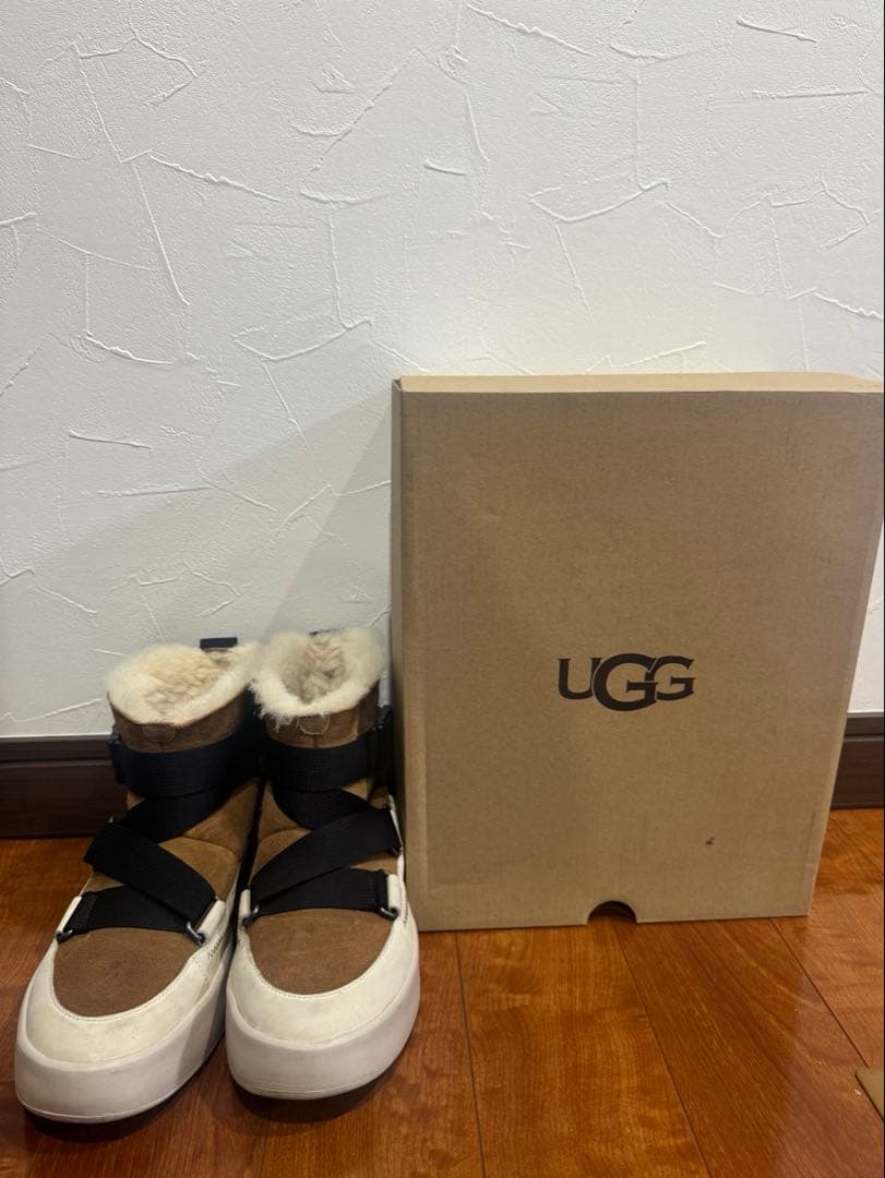 【完売品】UGG 厚底 ボアブーツ24cm 正規品