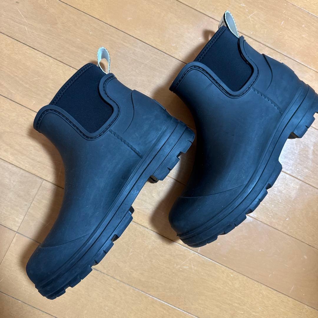 UGG ブラック サイドゴア ショートブーツ　レインブーツ