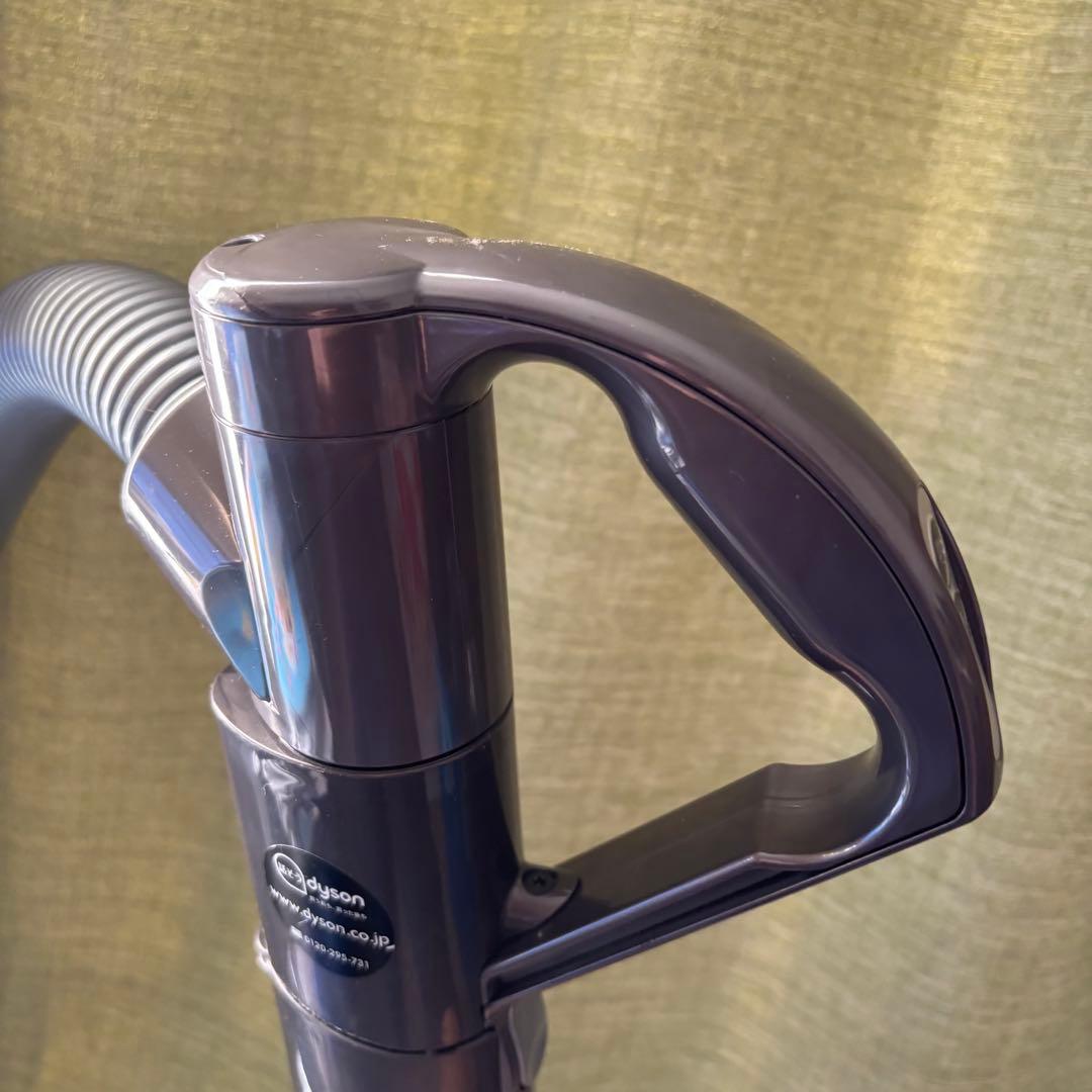 Dyson ダイソン DC63 電気掃除機　キャニスター