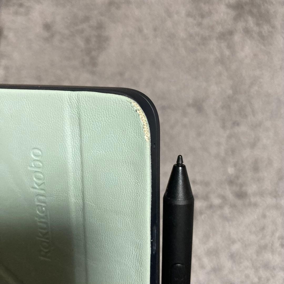 電子書籍リーダー Kobo Sage 8インチ32G 防水　専用ペン&ケース付き