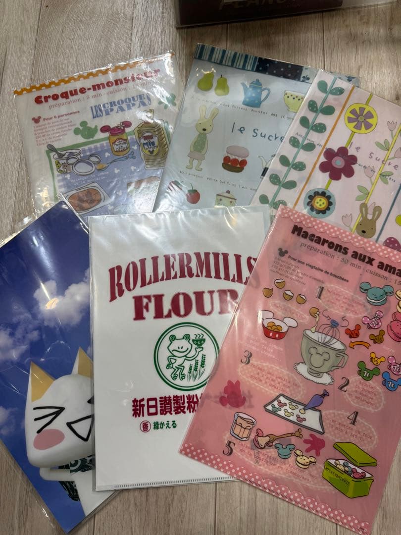 【新品未開封】可愛いキャラクター クリアファイルをまとめて28枚セット