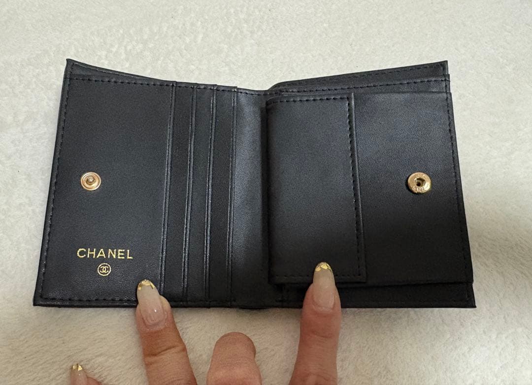 CHANEL 二つ折り財布　ノベルティ　ブラック　非売品
