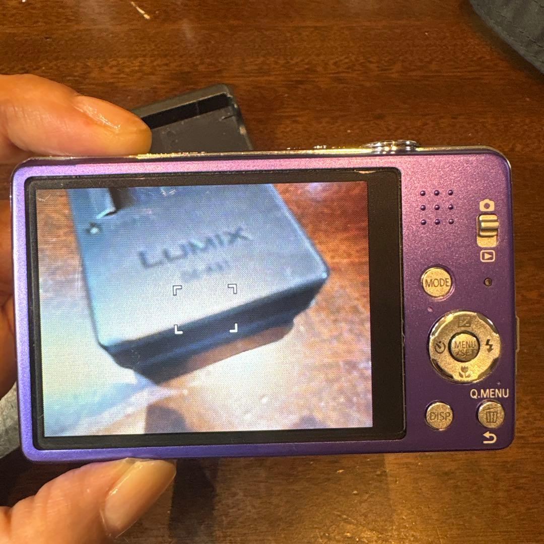 【美品】Panasonic LUMIX DMC-FH8 パープル